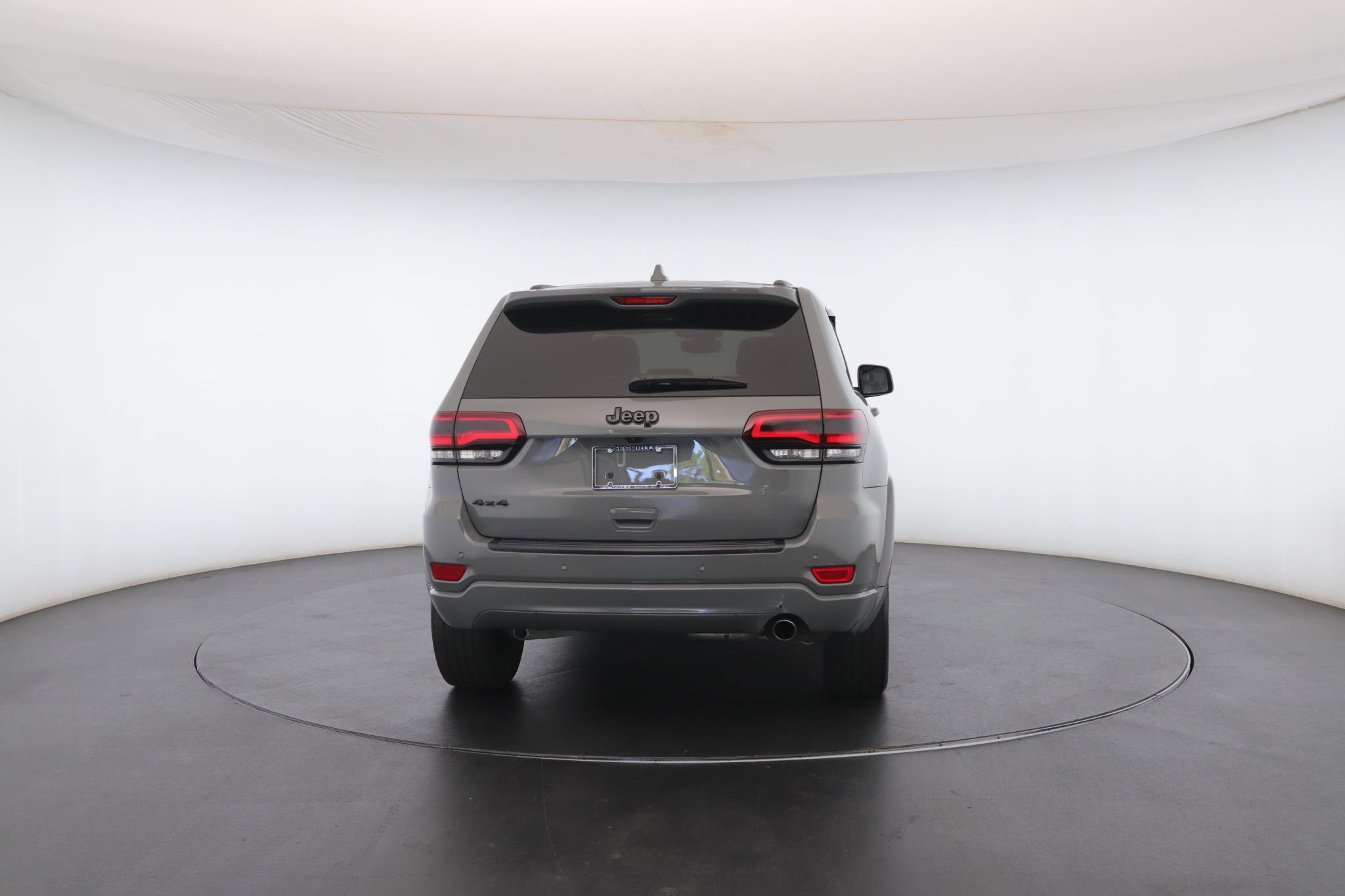 Used 2020 Jeep Grand Cherokee Altitude image 25