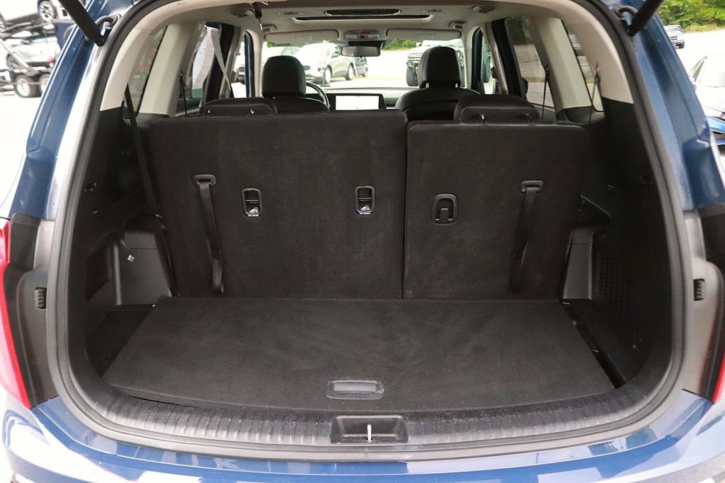 Used 2025 Kia Telluride S AWD/4WD image 16
