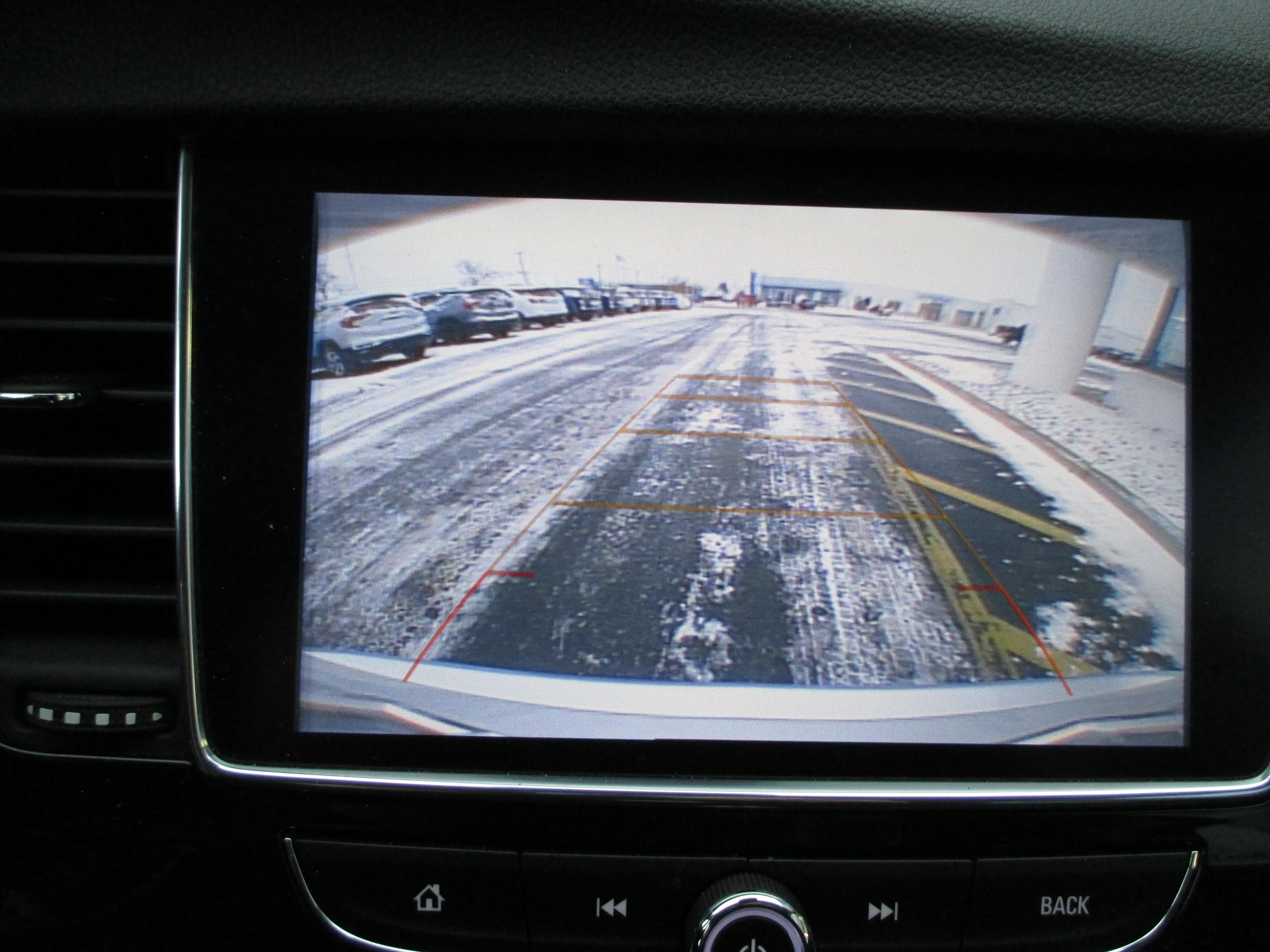 Used 2018 Buick Encore Preferred image 19