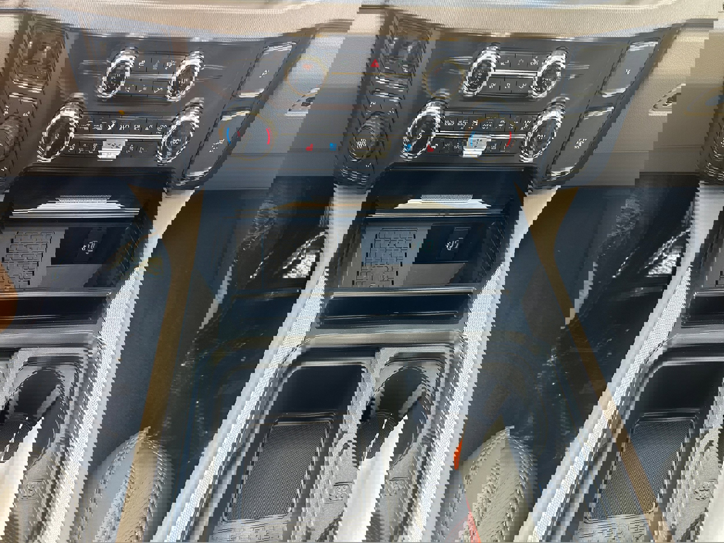 New 2026 Ford F450 Platinum image 82