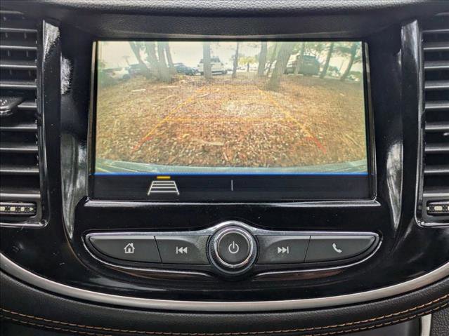Used 2019 Chevrolet Trax LT w/ LT Convenience Package image 12