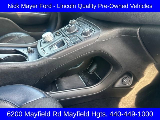 Used 2015 Chrysler 200 S image 11