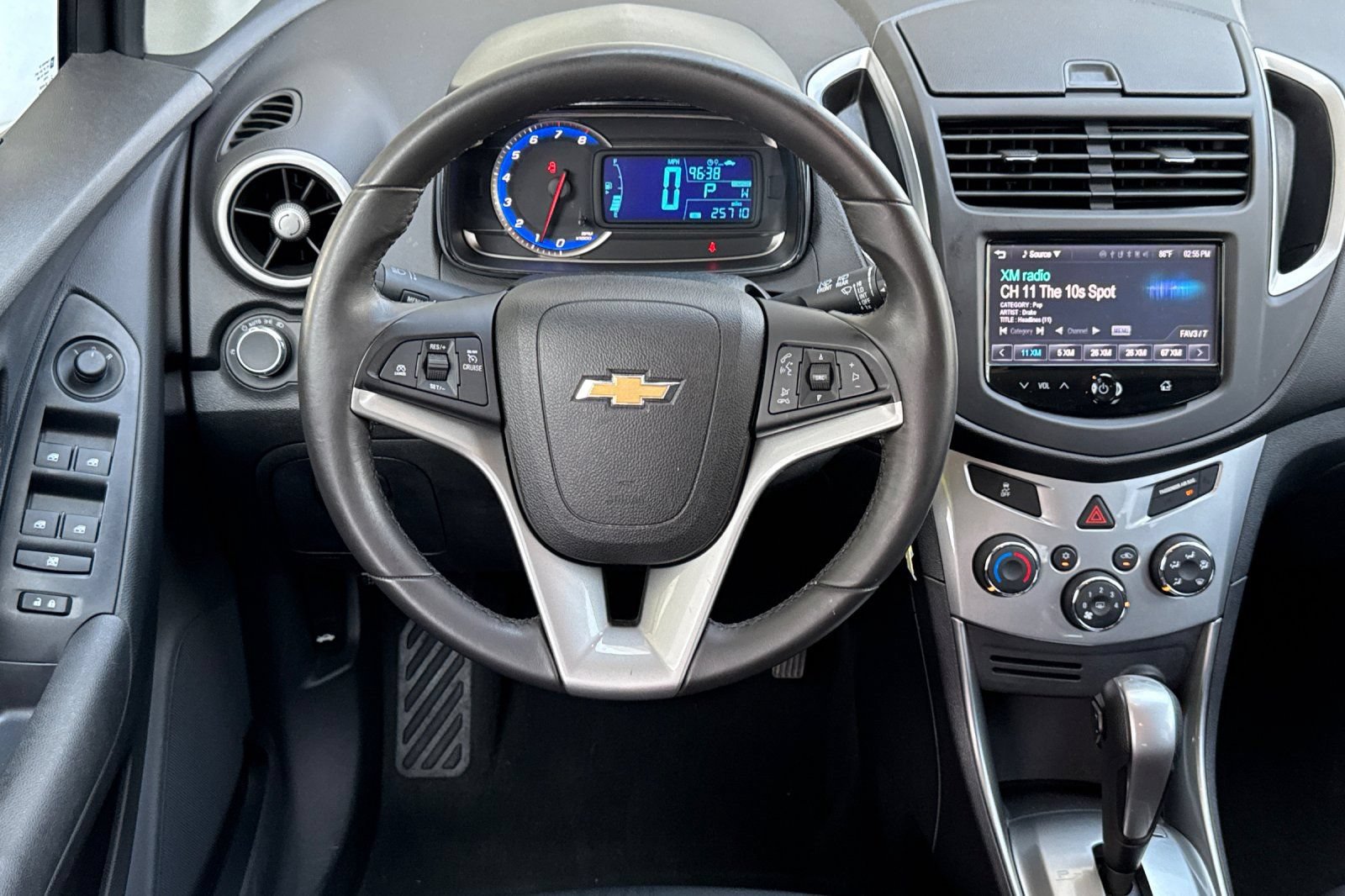 Certified 2016 Chevrolet Trax LT w/ LT Convenience Package FWD image 14