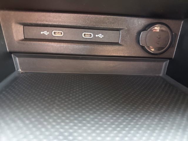 Certified 2023 Volkswagen Taos S image 15