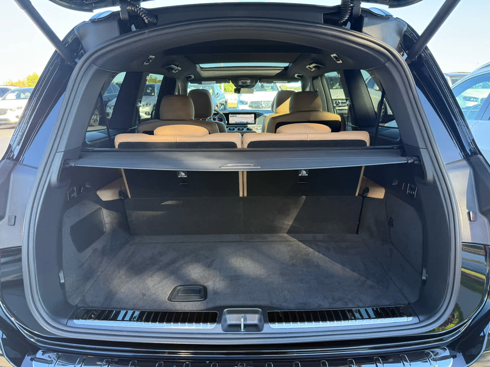 New 2026 Mercedes-Benz GLS 580 4MATIC image 36