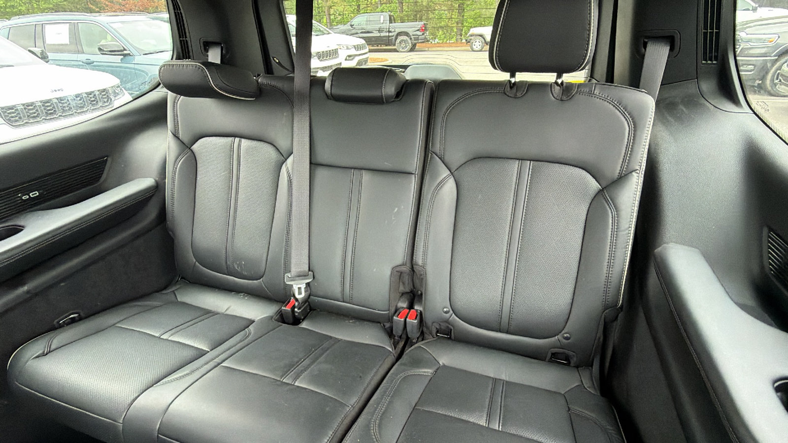 Used 2025 Jeep Grand Wagoneer Series II Obsidian w/ Quick Order Packagew 28T AWD/4WD image 26