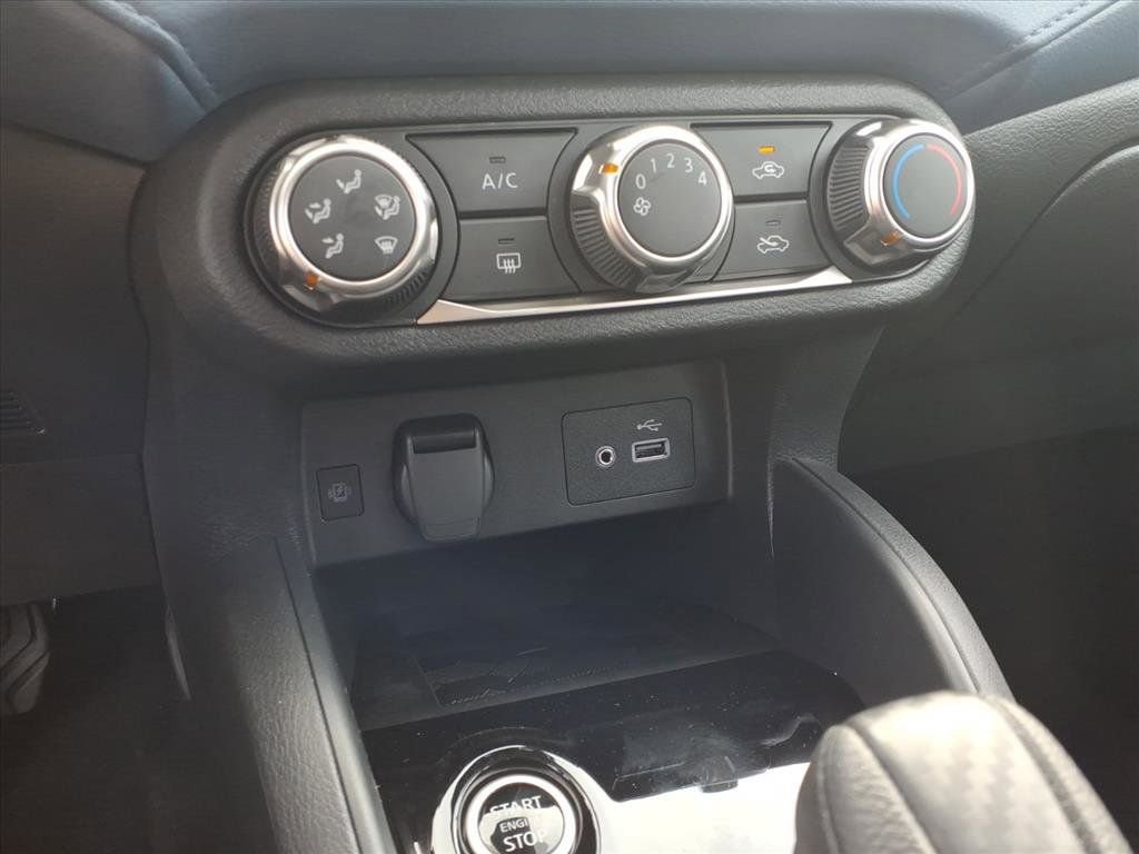 New 2025 Nissan Versa SV w/ Trunk Package image 12