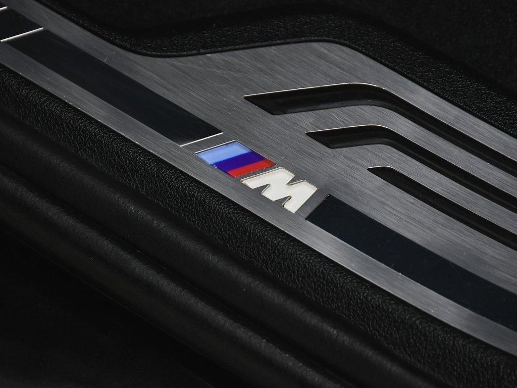 Used 2024 BMW X7 xDrive40i w/ Executive Package image 15