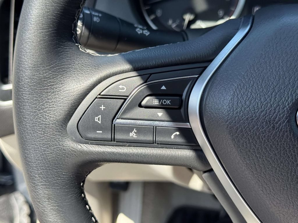 Used 2019 INFINITI Q50 Luxe w/ Essential Package (3.0T Luxe) AWD/4WD image 24