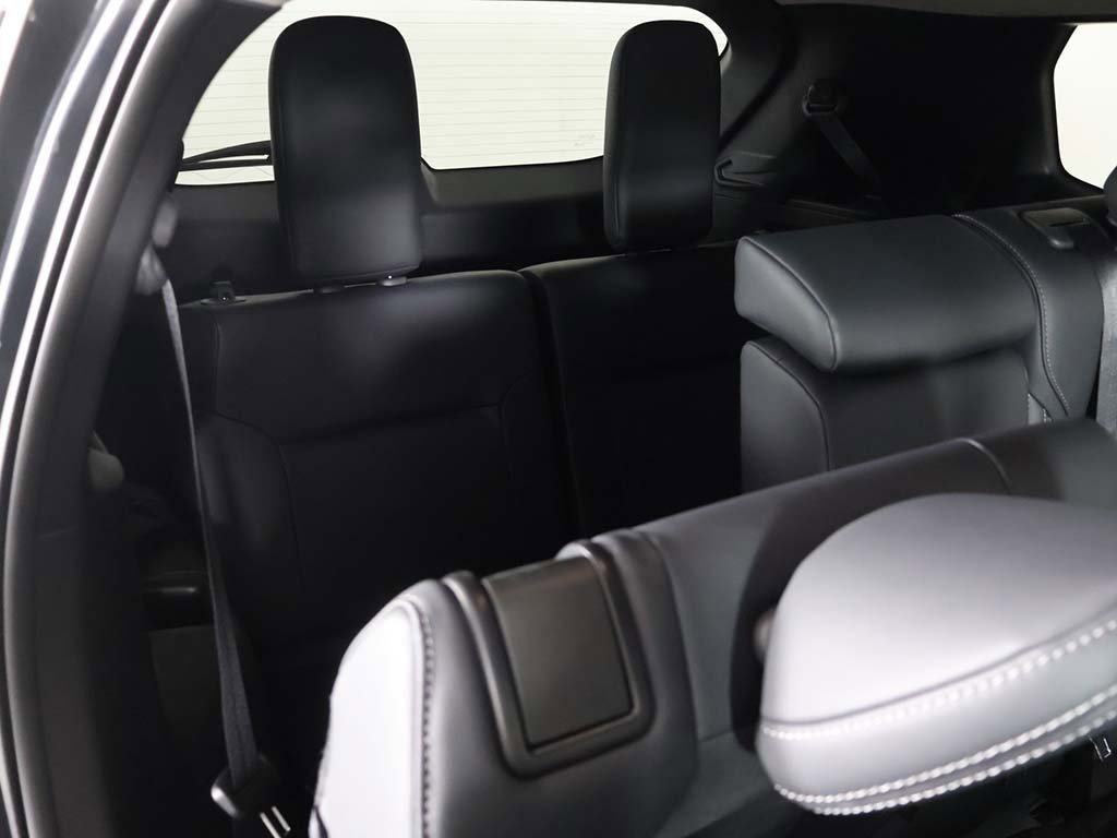 New 2025 Mitsubishi Outlander SE image 40