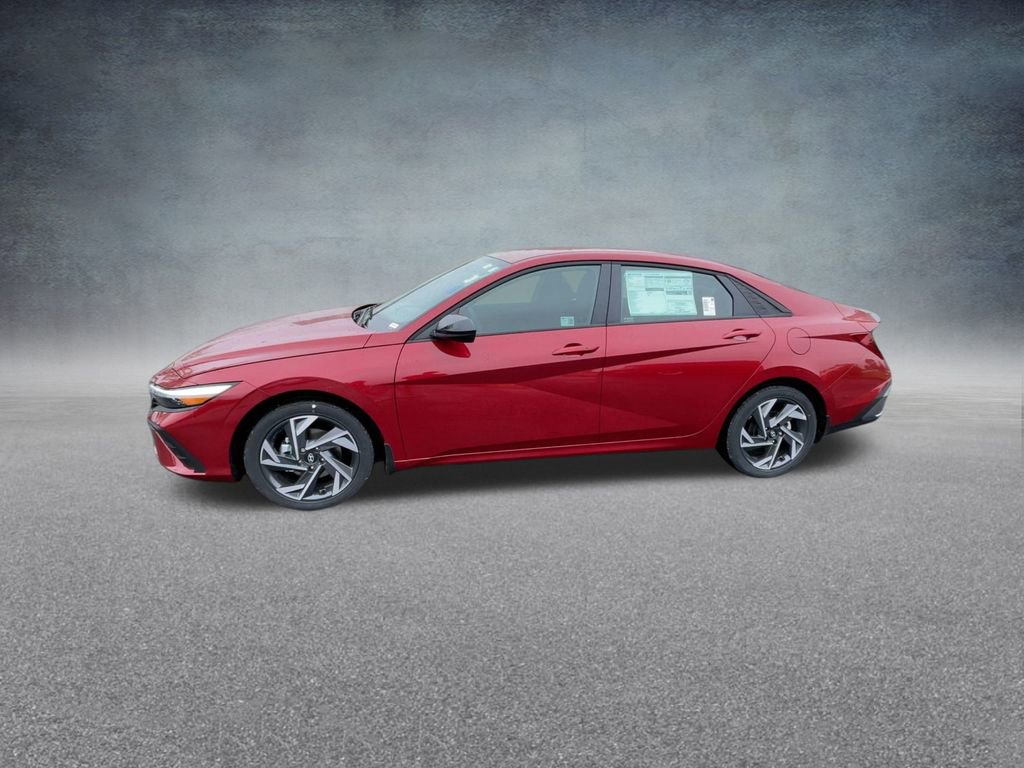 Used 2025 Hyundai Elantra Sport image 11