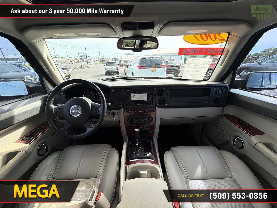 Used 2007 Jeep Commander Limited AWD/4WD image 30