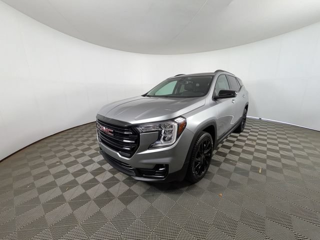 Used 2023 GMC Terrain SLT w/ Elevation Edition AWD/4WD image 27