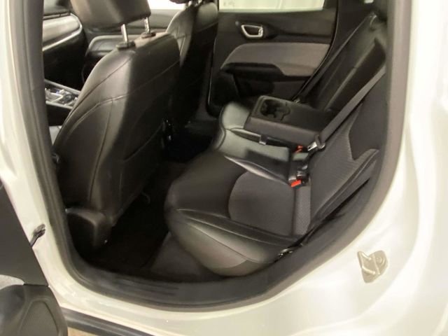 Used 2024 Jeep Compass Latitude image 8