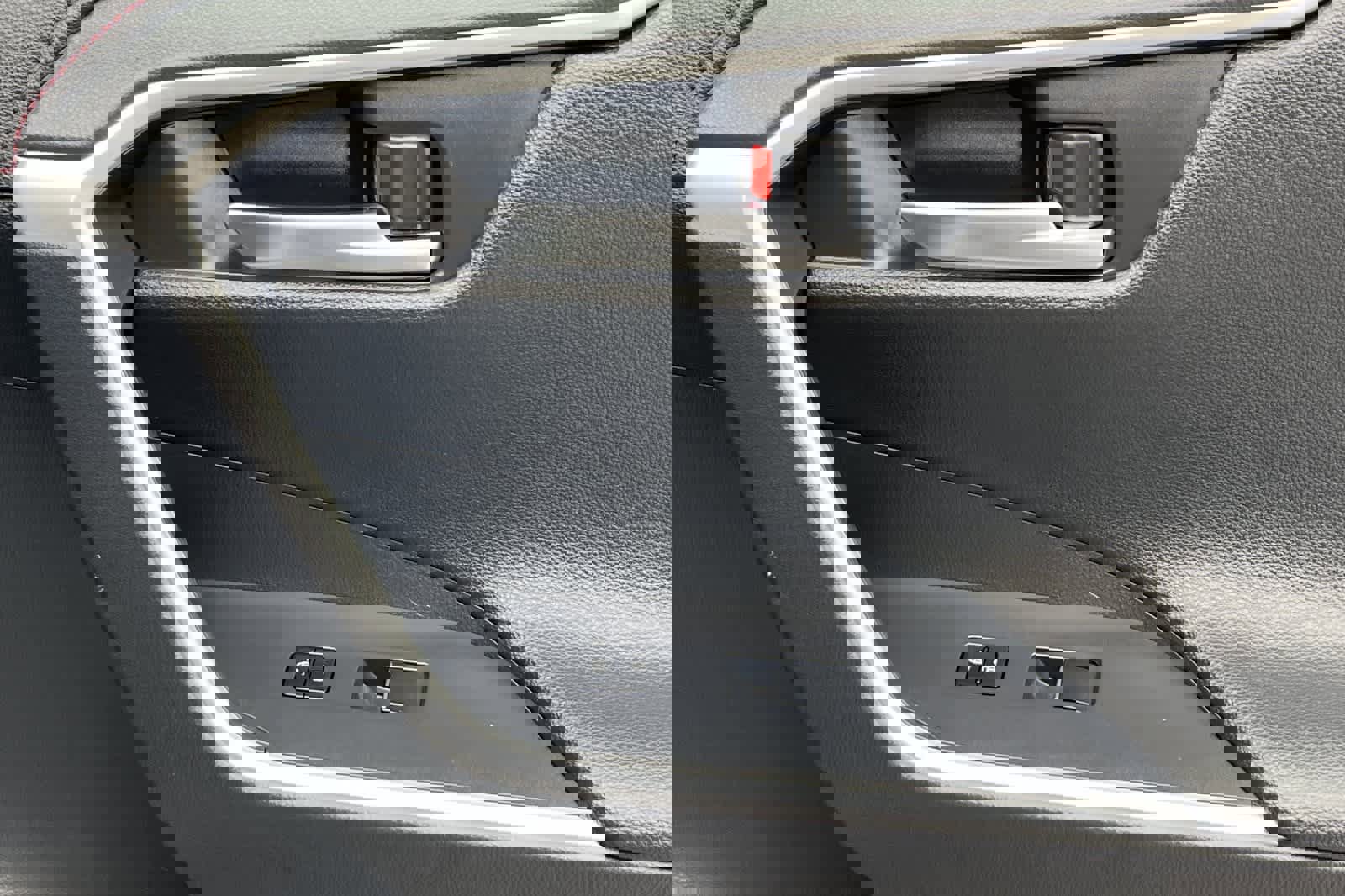 Used 2021 Toyota RAV4 XSE w/ Weather Package image 21