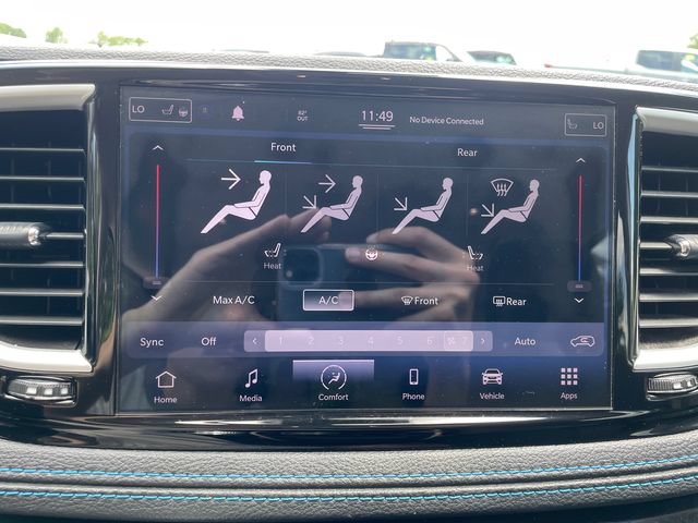 Used 2021 Chrysler Pacifica Touring w/ Cold Weather Group AWD/4WD image 33