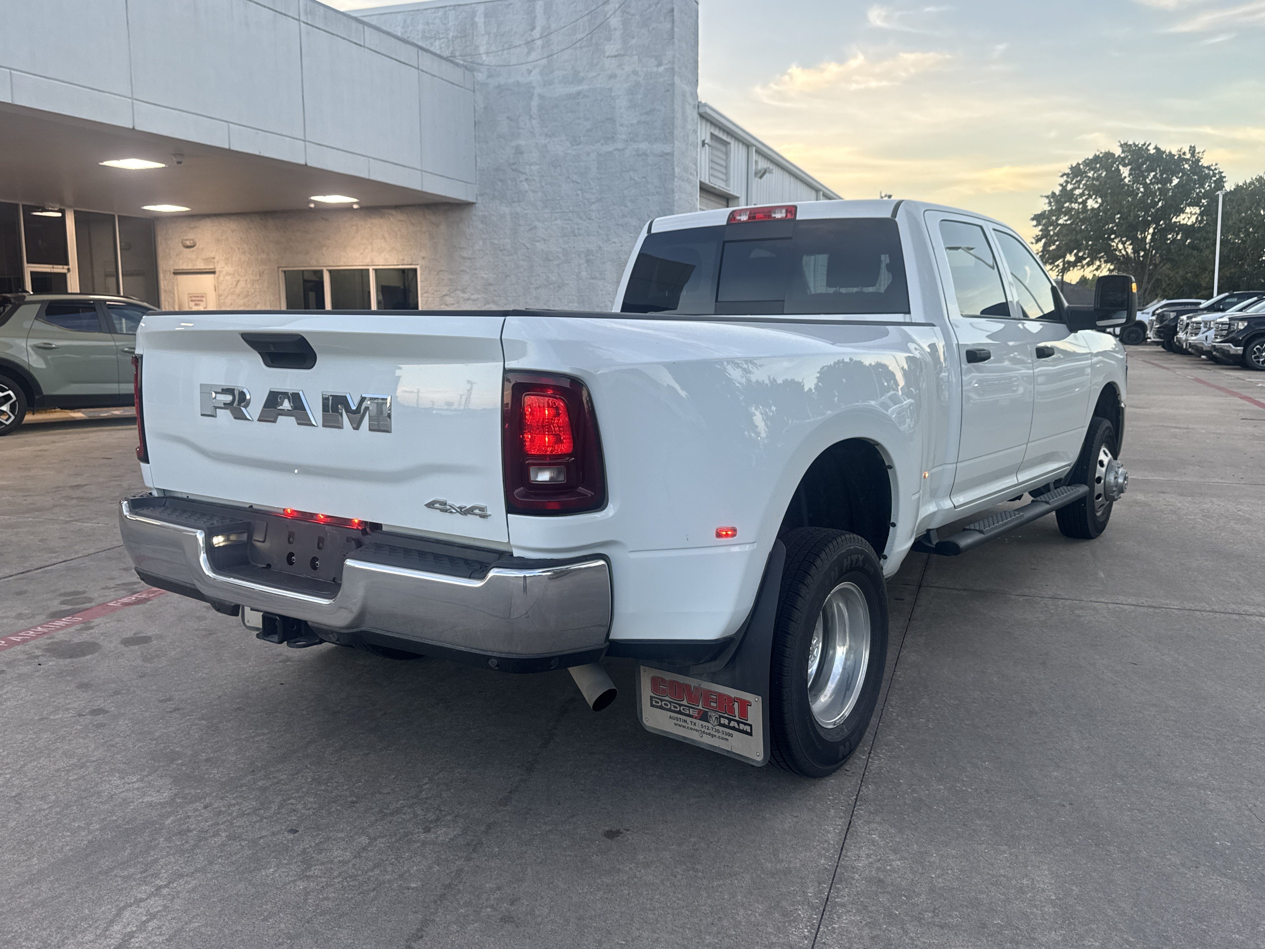 Used 2025 RAM 3500 Tradesman AWD/4WD image 12