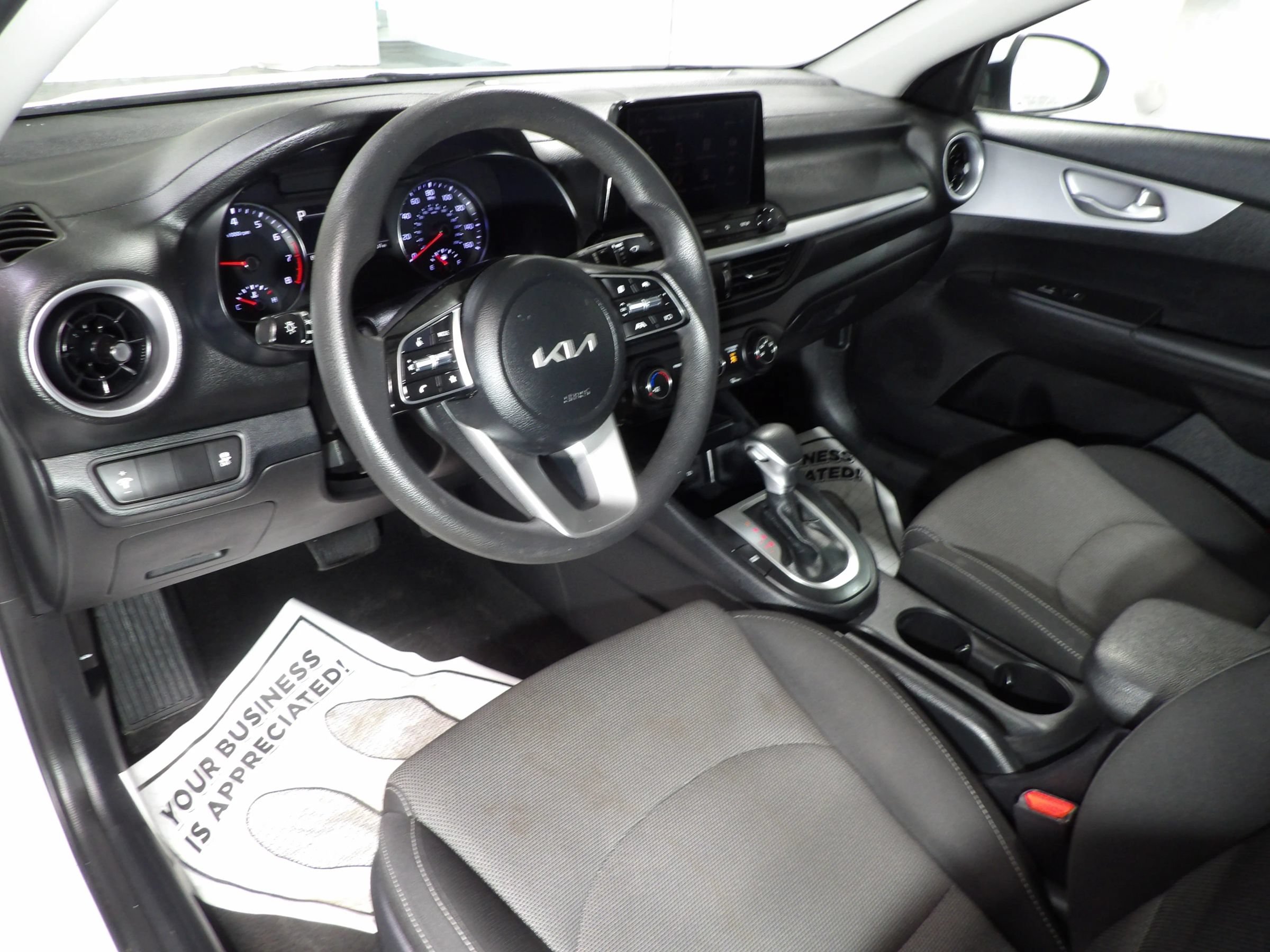 Used 2024 Kia Forte LXS FWD image 8