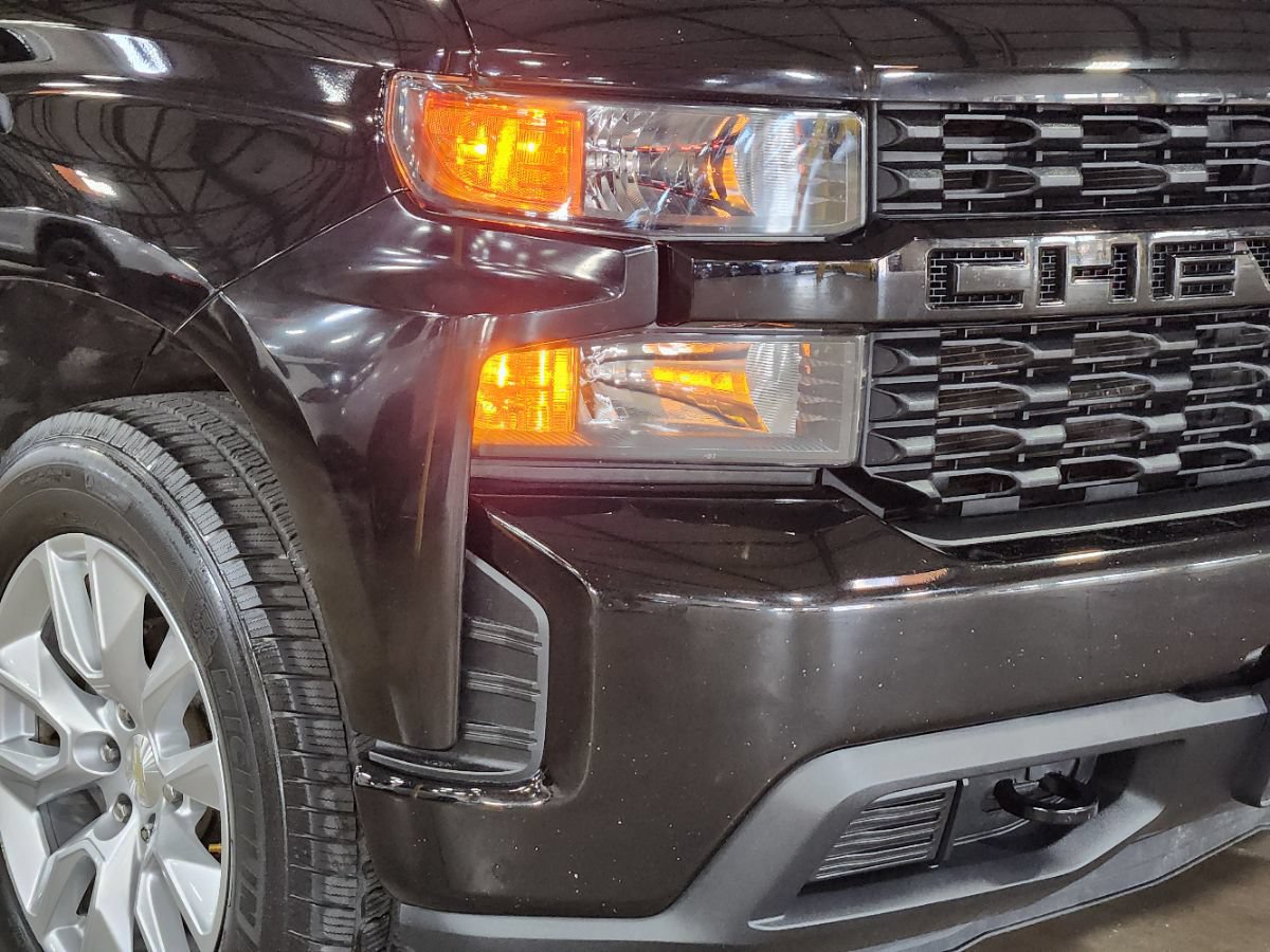 Used 2020 Chevrolet Silverado 1500 Custom w/ Infotainment Package RWD image 12