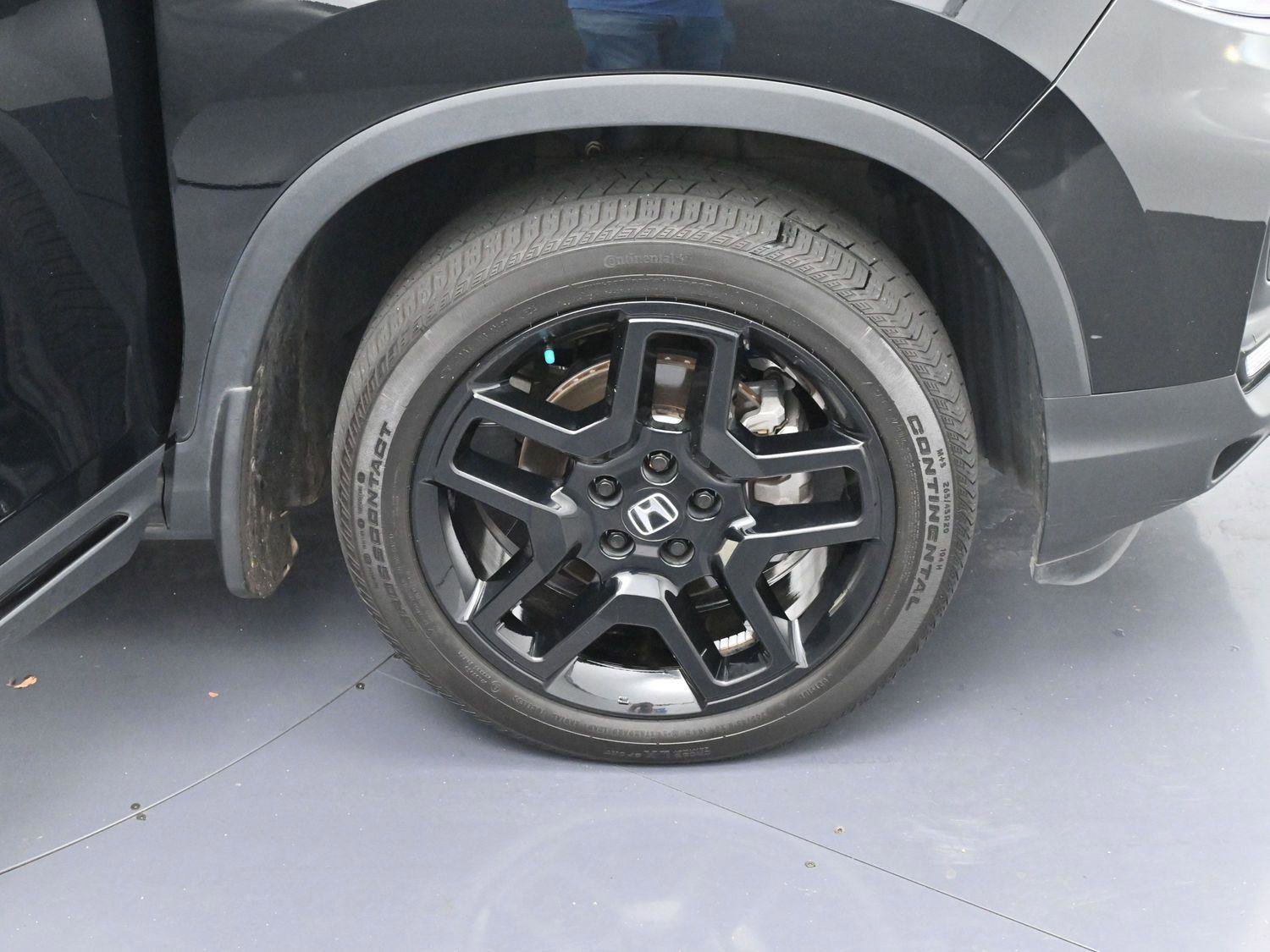 Used 2024 Honda Passport Black Edition image 38