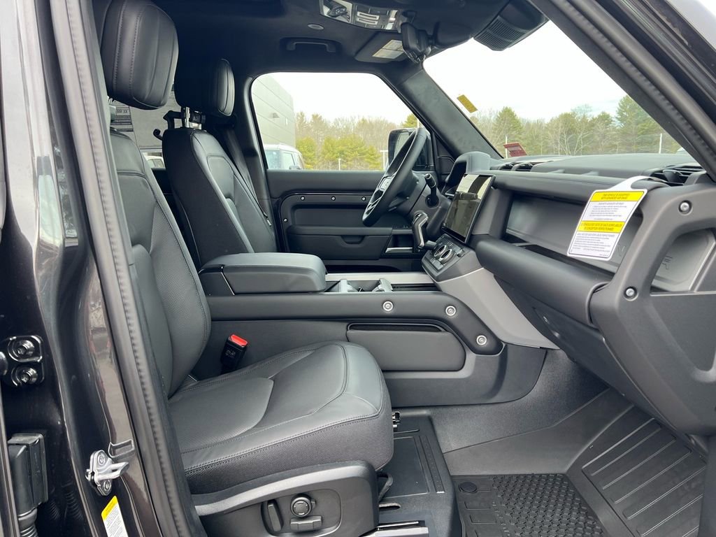 New 2026 Land Rover Defender 110 X image 27