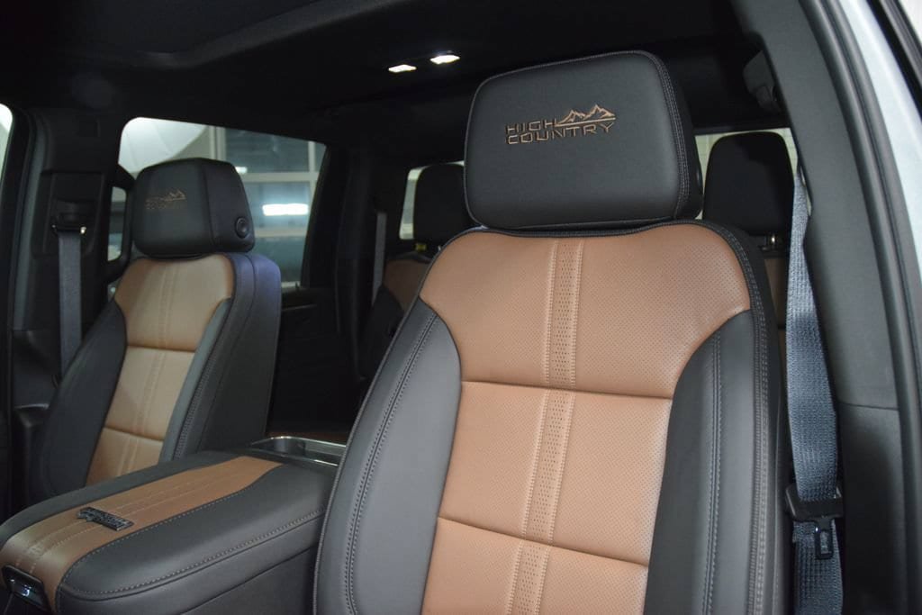 New 2026 Chevrolet Silverado 2500 High Country w/ High Country Premium Package AWD/4WD image 47