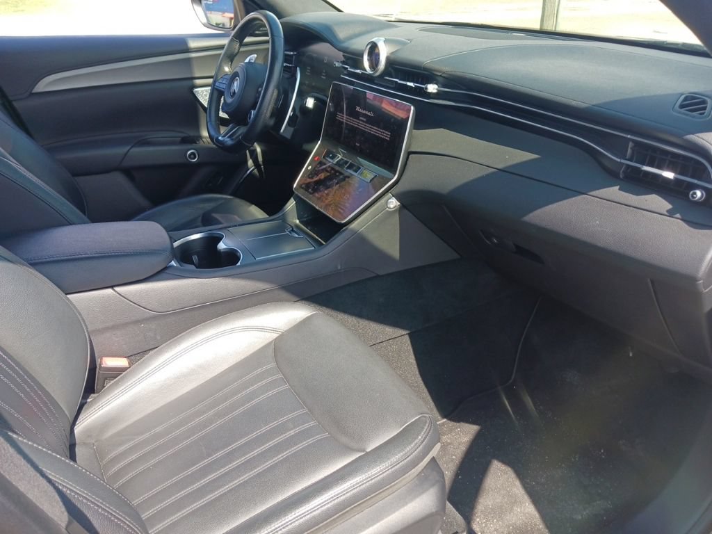 Used 2024 Maserati Grecale GT AWD/4WD image 15
