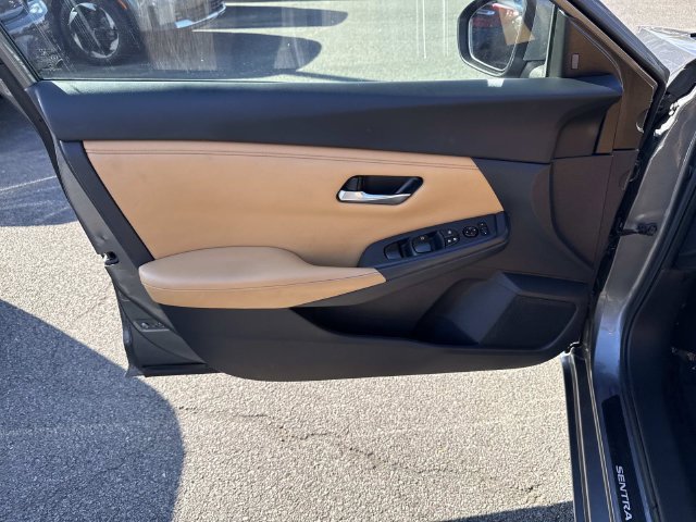 Used 2022 Nissan Sentra SV w/ SV Premium Package FWD image 13