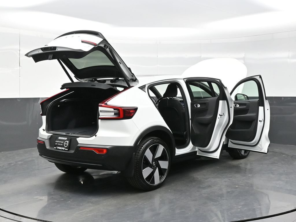 Used 2023 Volvo C40 P8 Recharge Ultimate AWD/4WD image 44