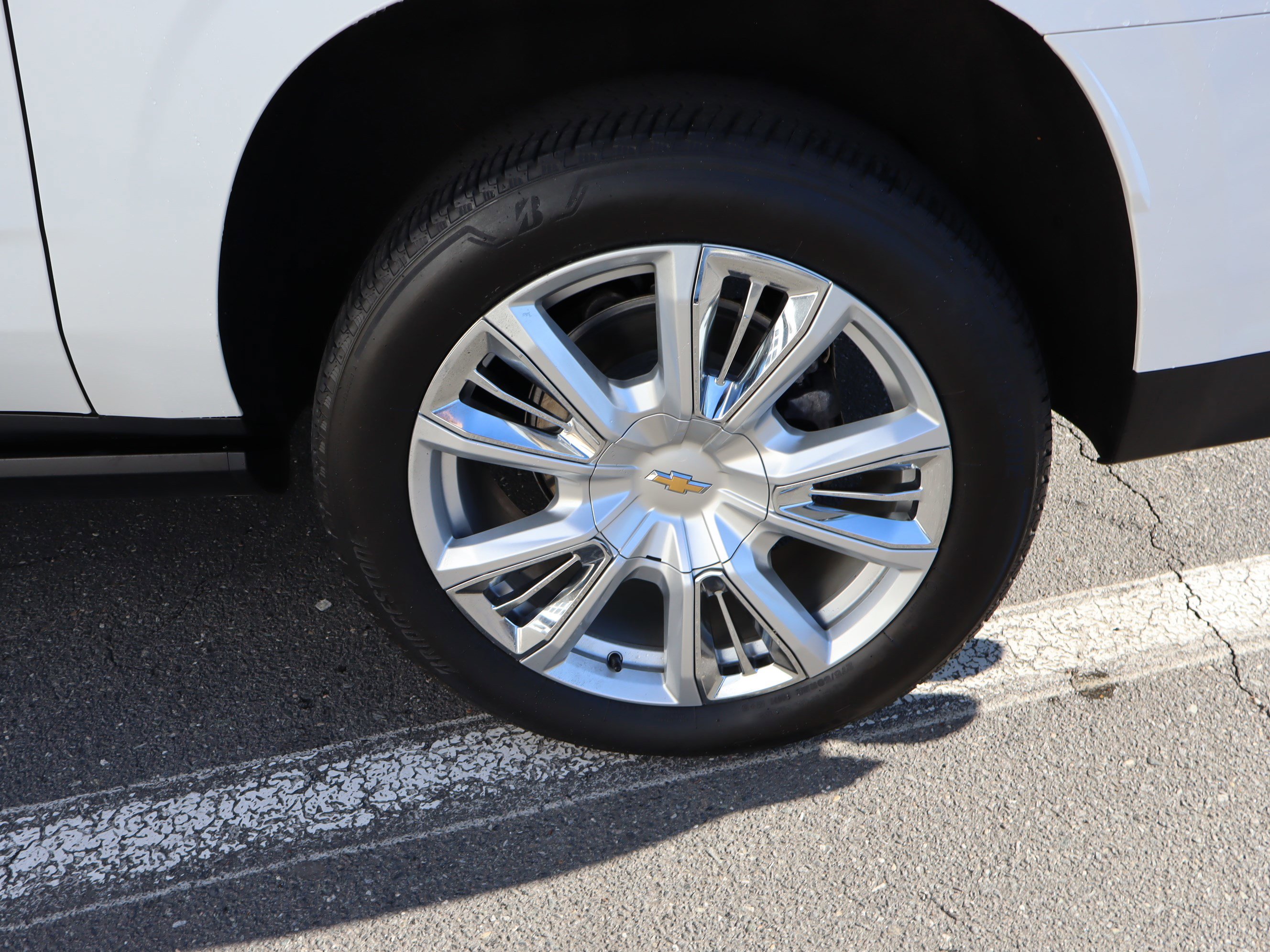 Certified 2024 Chevrolet Suburban High Country w/ Premium Package image 44