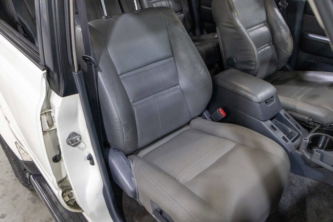 Used 1993 Toyota Land Cruiser image 40