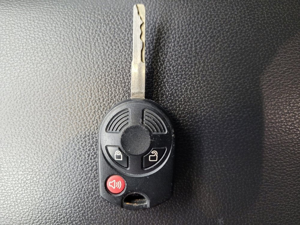 Used 2018 Ford Escape SE w/ SE Sport Appearance Package FWD image 32