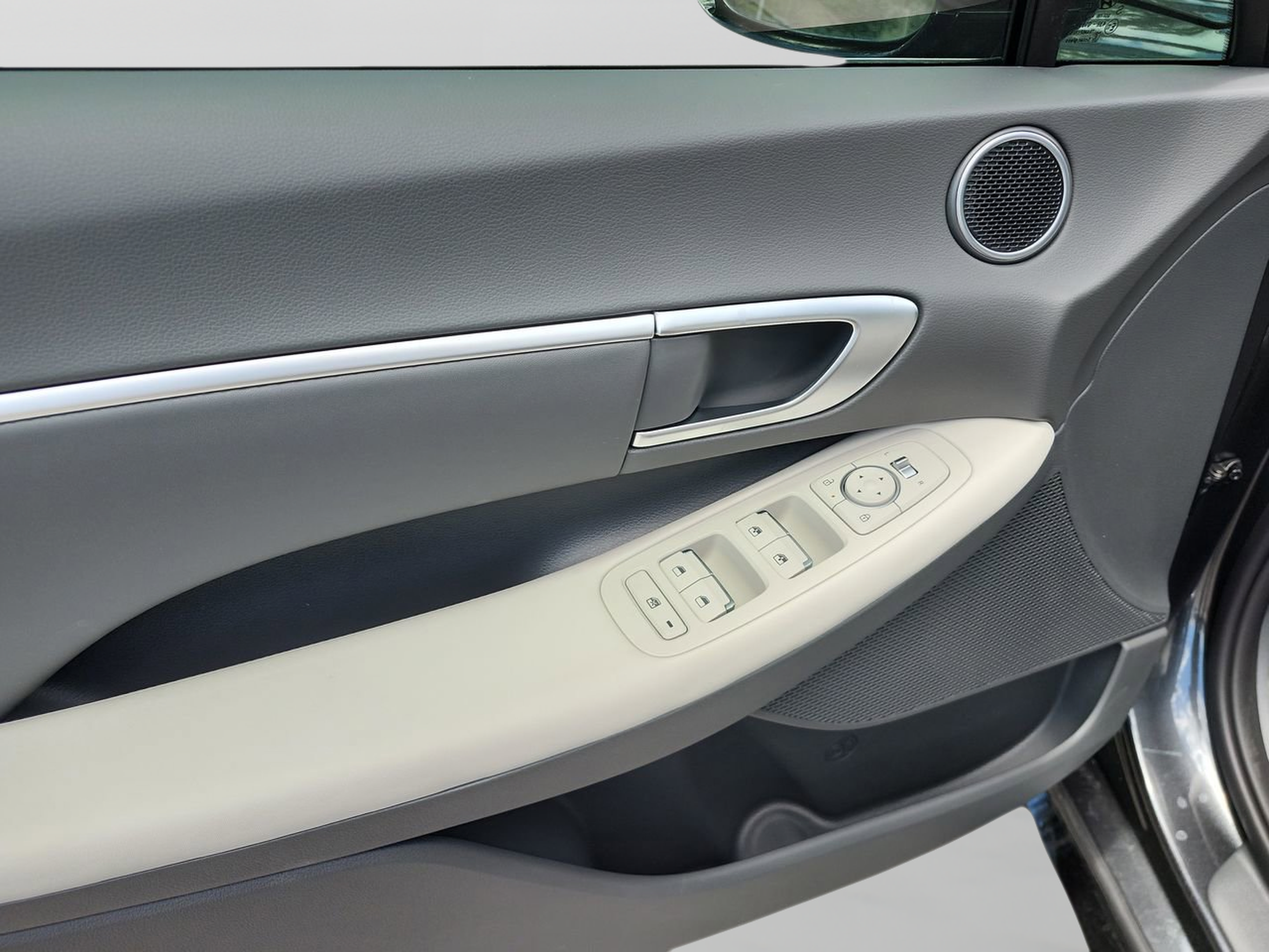 New 2026 Hyundai Sonata SEL FWD image 15