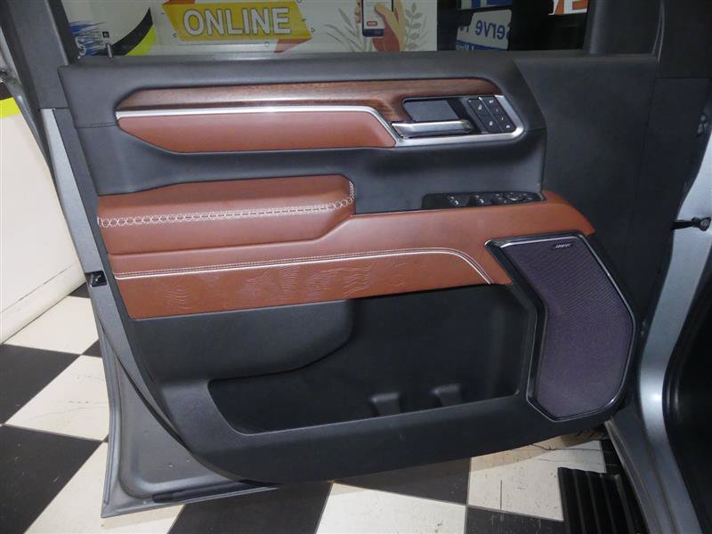 Used 2025 GMC Sierra 3500 Denali Ultimate AWD/4WD image 32