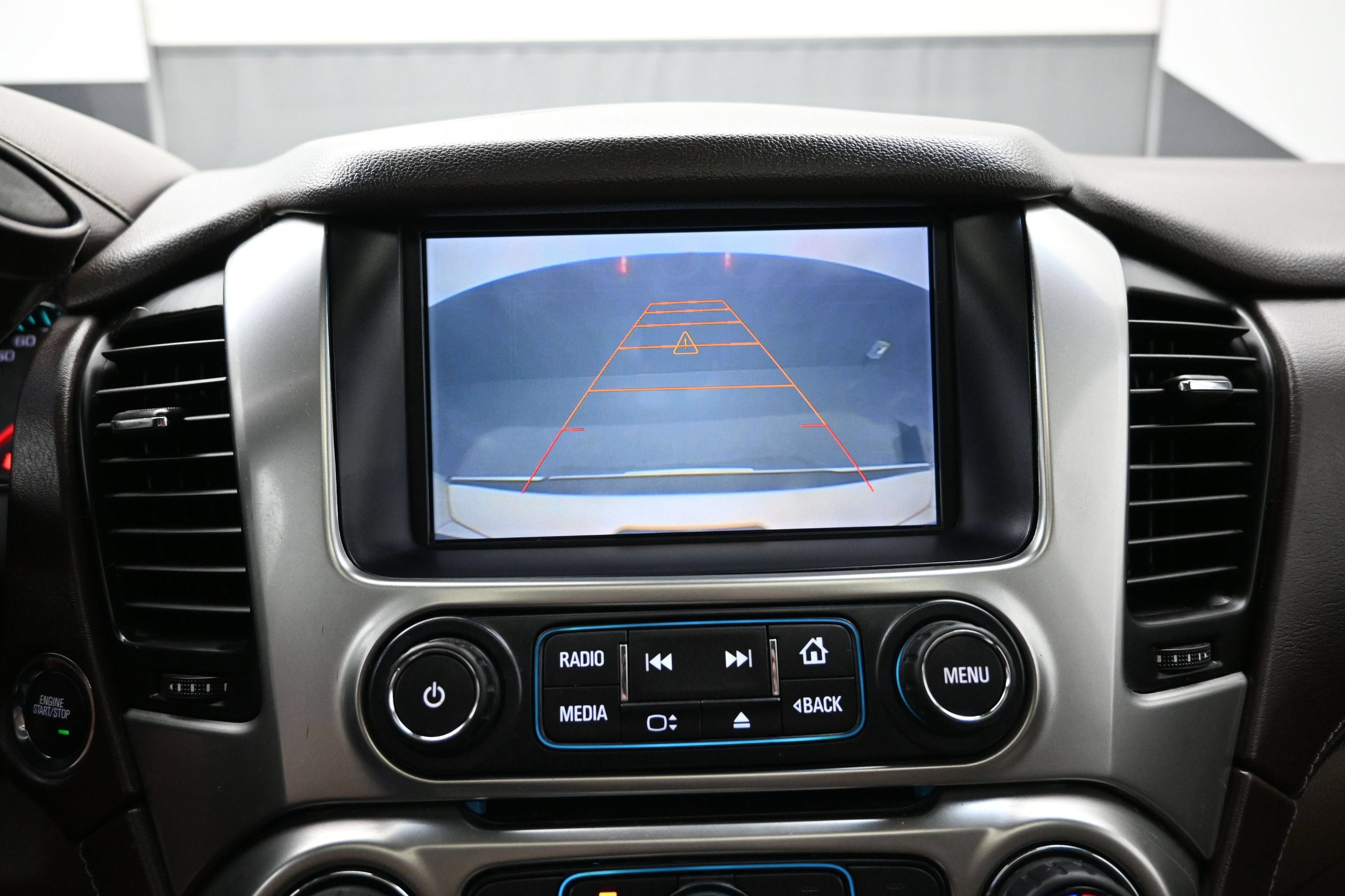 Used 2015 Chevrolet Suburban LTZ AWD/4WD image 30