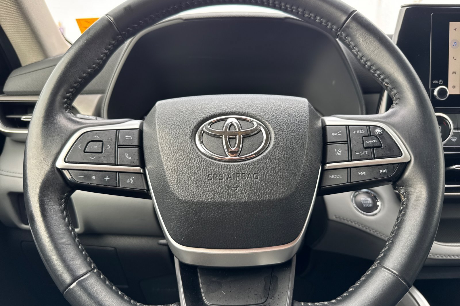 Certified 2023 Toyota Highlander LE AWD/4WD image 29