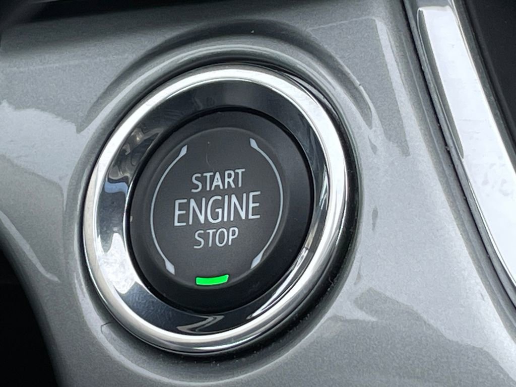 Used 2024 Chevrolet Trax LT image 39