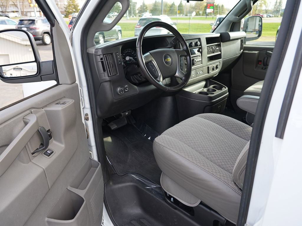 Used 2017 Chevrolet Express 2500 LS RWD image 13