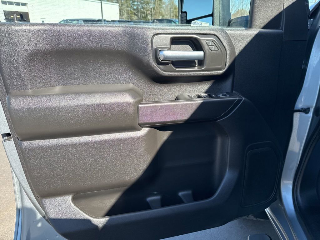 Used 2024 Chevrolet Silverado 2500 Custom w/ Custom Convenience Package image 14
