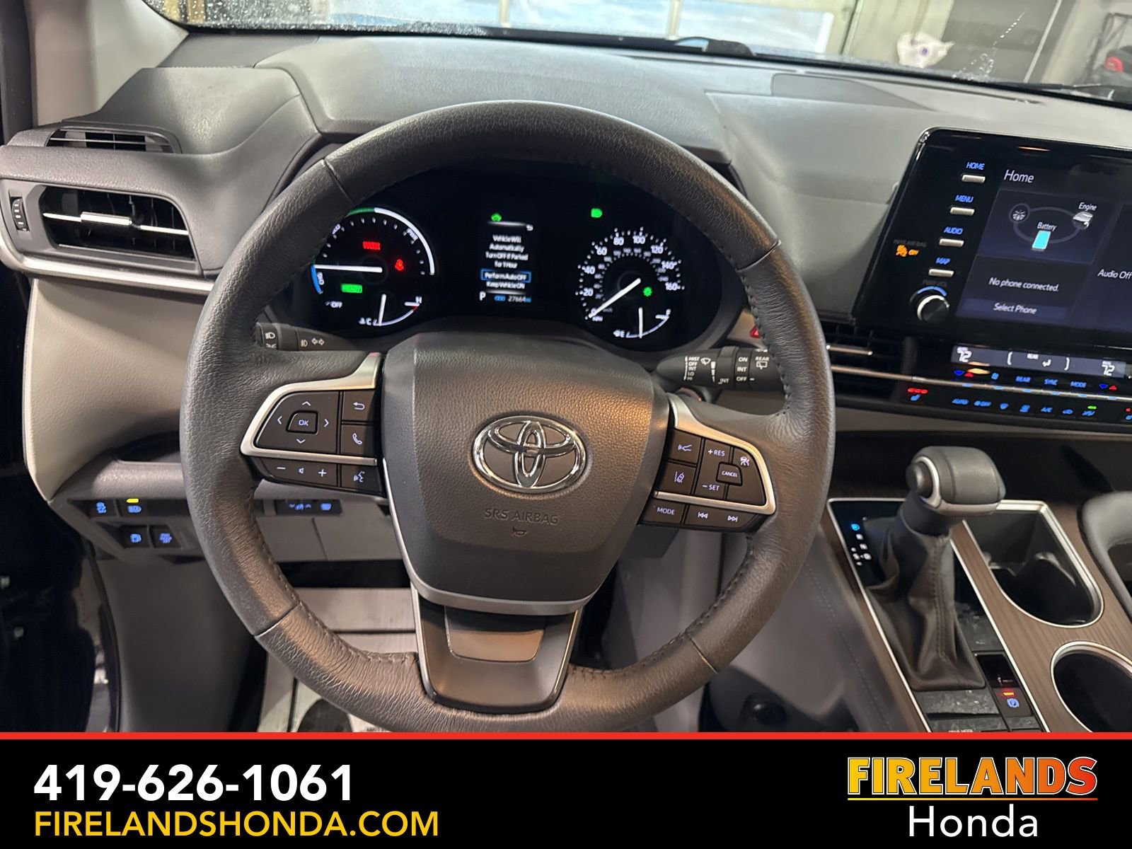 Used 2024 Toyota Sienna XLE AWD/4WD image 17