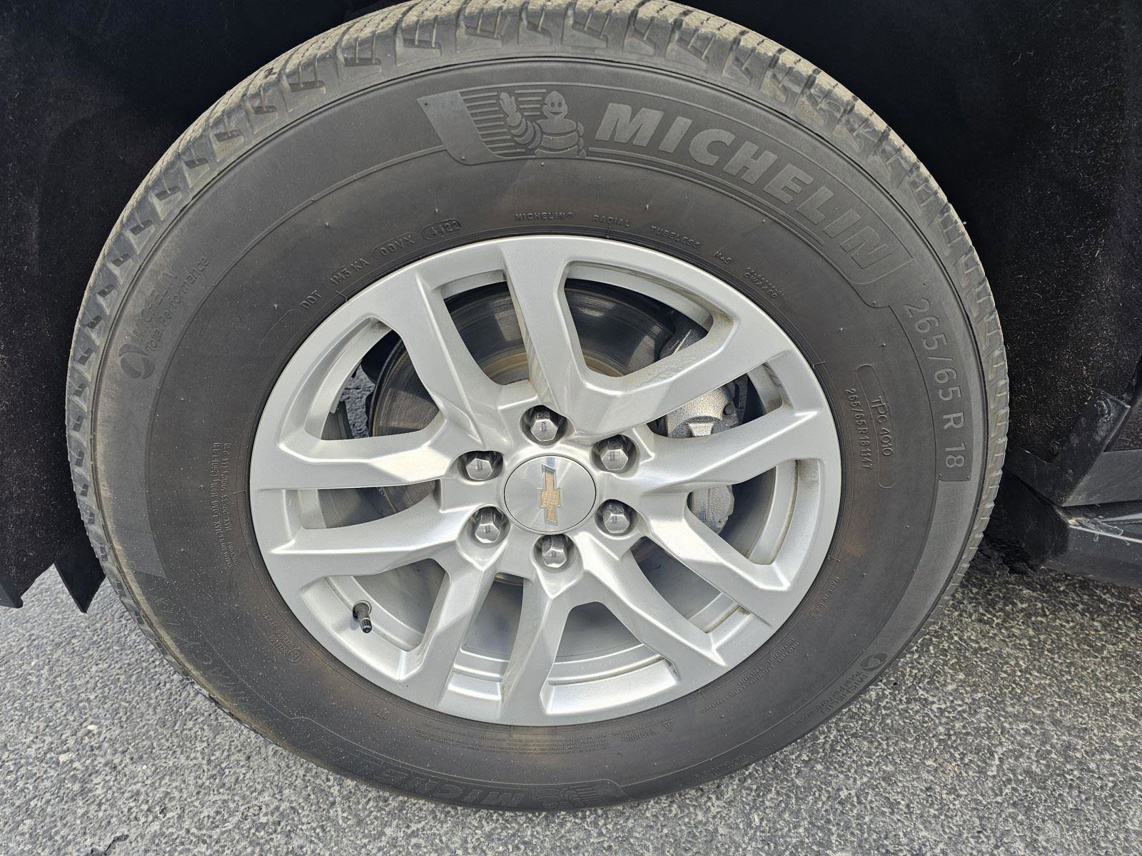 Used 2023 Chevrolet Suburban LT image 10