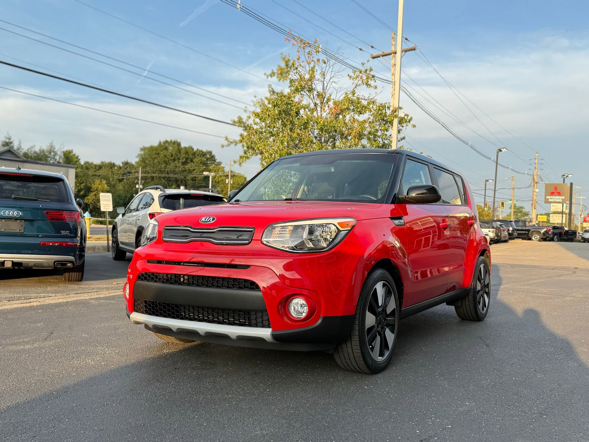 Used 2019 Kia Soul + image 2