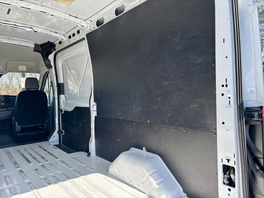 Used 2023 Ford Transit 250 Medium Roof image 27