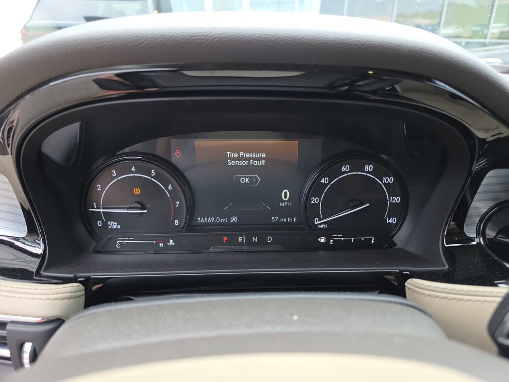 Used 2020 Lincoln Corsair FWD w/ Premium Package image 23