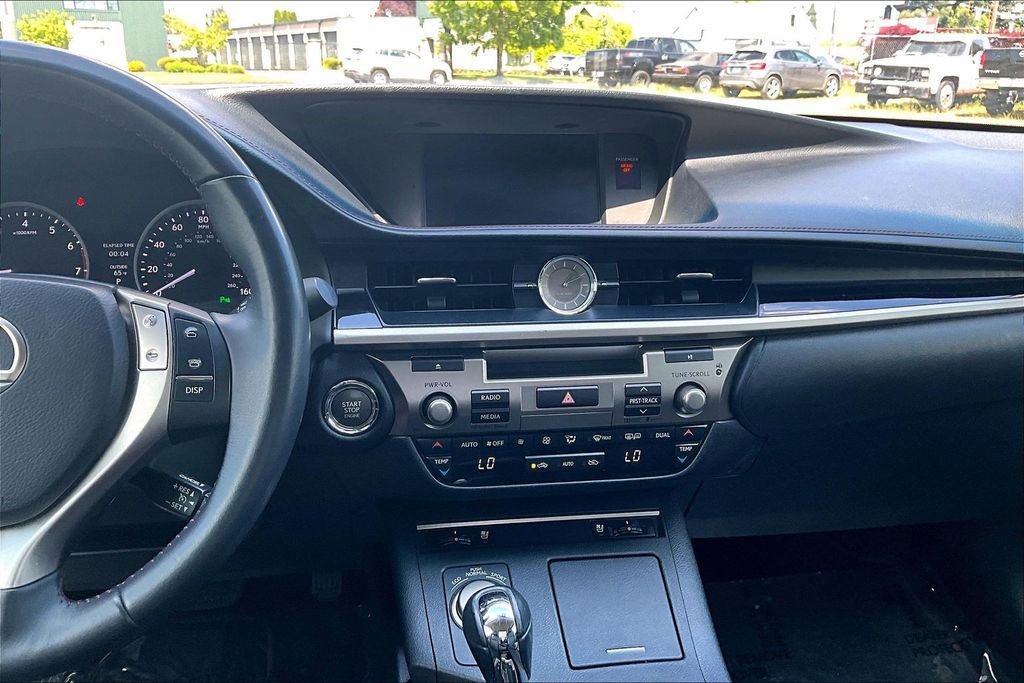 Used 2015 Lexus ES 350 FWD image 8