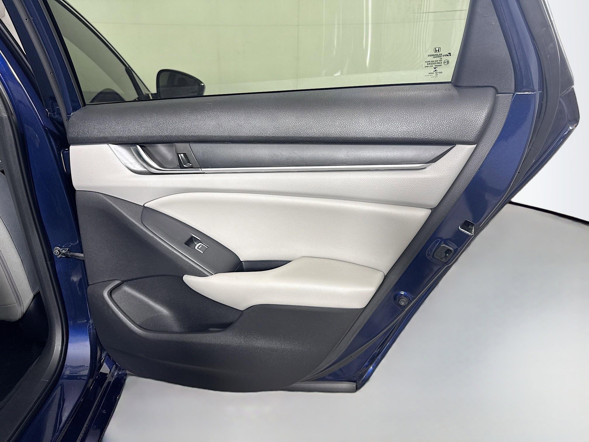 Used 2019 Honda Accord LX image 28