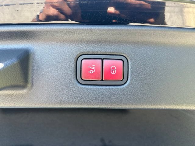 Used 2025 Mercedes-Benz S 580 4MATIC Sedan image 47