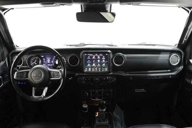 Used 2022 Jeep Wrangler Unlimited Rubicon 4xe w/ Dual Top Group AWD/4WD image 15