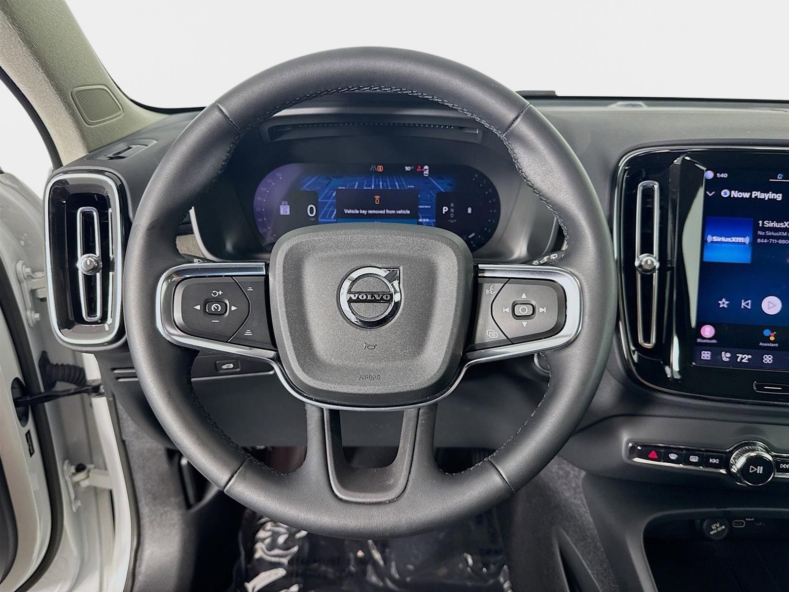 Used 2023 Volvo XC40 B5 Plus w/ Protection Package Premier AWD/4WD image 13