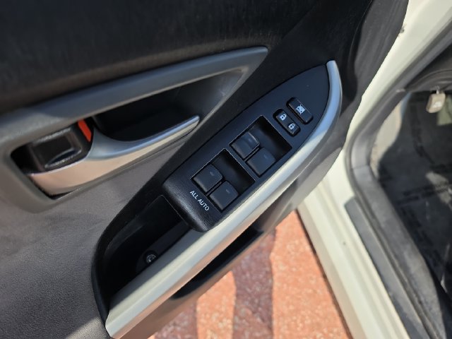 Used 2013 Toyota Prius Two FWD image 11